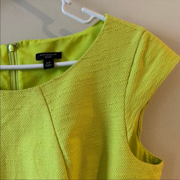 Texture Sheath Dress - Picture 3 of 5